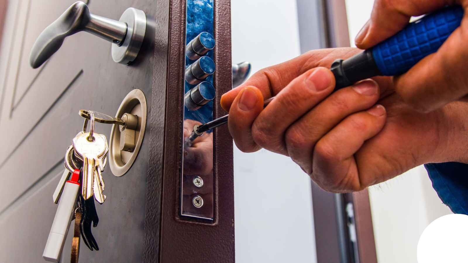 Locksmith in Phoenix, AZ — Jason Deadbolt Installation Phoenix Locksmith in Phoenix, AZ — Jason Deadbolt Installation Phoenix